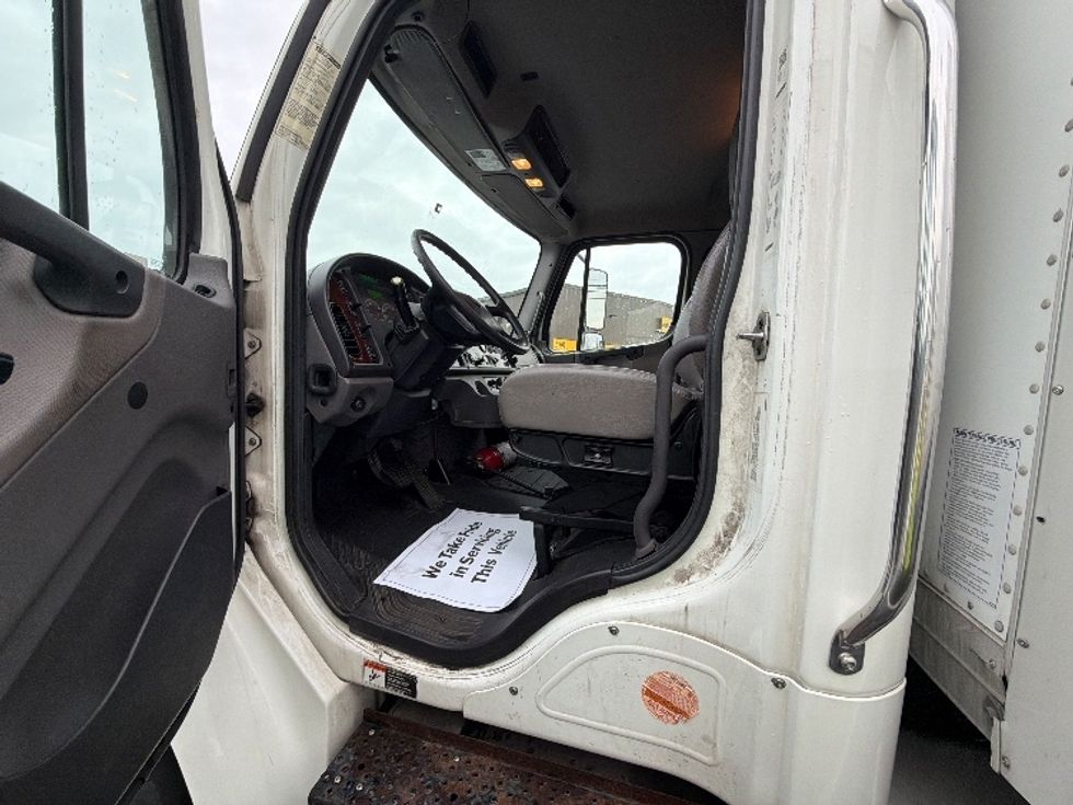 Medium Duty Box Truck-Light and Medium Duty Trucks-Freightliner-2018-M2-Linden-NJ-80,718\n\t\tmiles-$ 62,000 - Image 16
