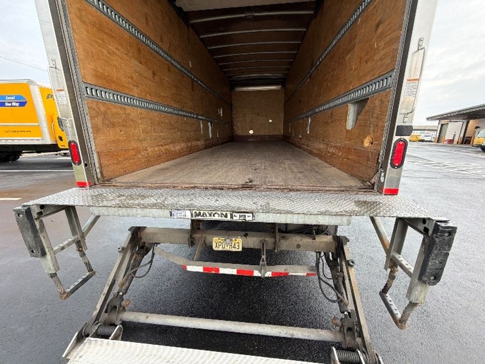 Medium Duty Box Truck-Light and Medium Duty Trucks-Freightliner-2018-M2-Linden-NJ-82,416\n\t\tmiles-$ 62,000 - Image 10