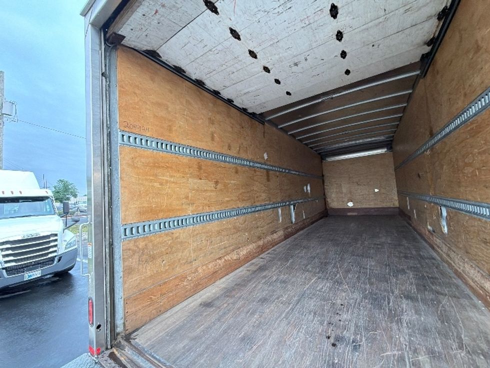 Medium Duty Box Truck-Light and Medium Duty Trucks-Freightliner-2018-M2-Linden-NJ-82,416\n\t\tmiles-$ 62,000 - Image 11