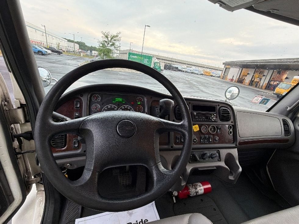 Medium Duty Box Truck-Light and Medium Duty Trucks-Freightliner-2018-M2-Linden-NJ-82,416\n\t\tmiles-$ 62,000 - Image 21