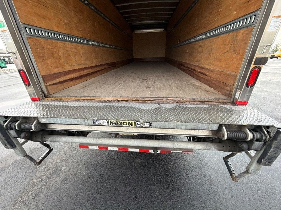 Medium Duty Box Truck-Light and Medium Duty Trucks-Freightliner-2018-M2-Linden-NJ-89,950\n\t\tmiles-$ 61,500 - Image 10