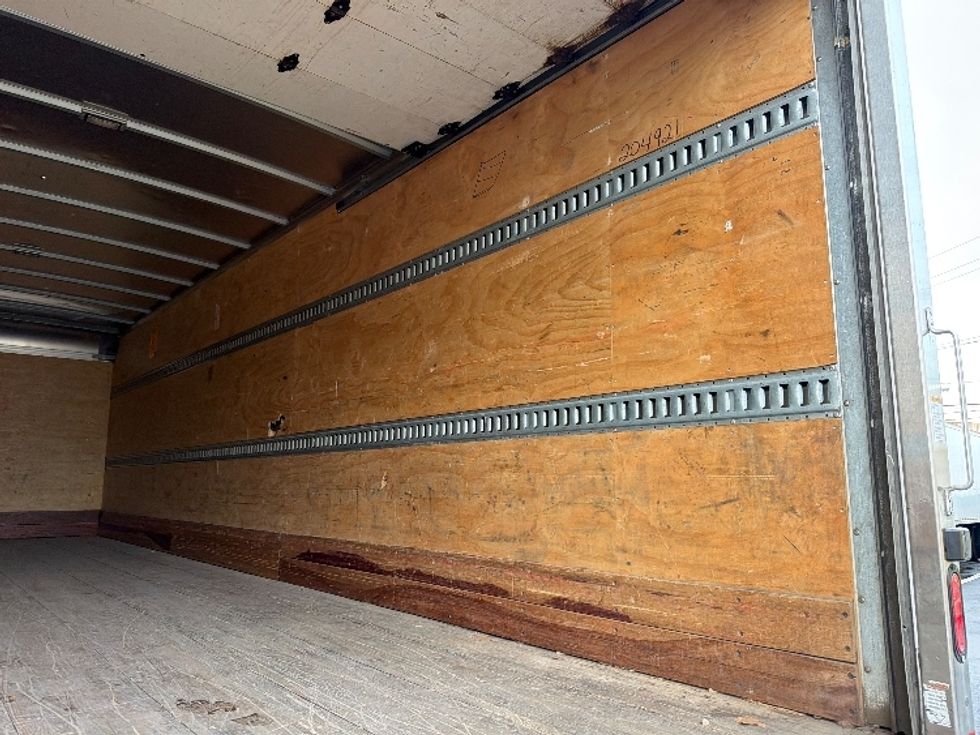 Medium Duty Box Truck-Light and Medium Duty Trucks-Freightliner-2018-M2-Linden-NJ-89,950\n\t\tmiles-$ 61,500 - Image 12