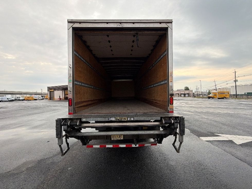 Medium Duty Box Truck-Light and Medium Duty Trucks-Freightliner-2018-M2-Linden-NJ-89,950\n\t\tmiles-$ 61,500 - Image 8