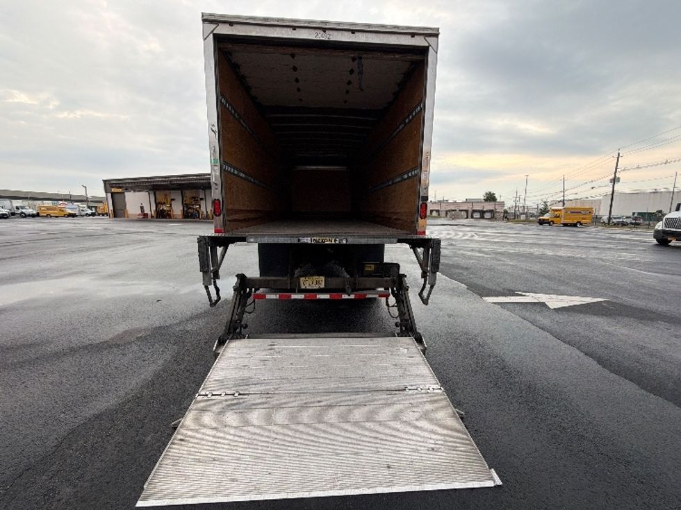 Medium Duty Box Truck-Light and Medium Duty Trucks-Freightliner-2018-M2-Linden-NJ-89,950\n\t\tmiles-$ 61,500 - Image 9