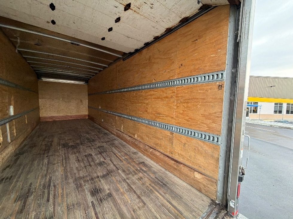 Medium Duty Box Truck-Light and Medium Duty Trucks-Freightliner-2018-M2-Linden-NJ-90,118\n\t\tmiles-$ 60,500 - Image 12