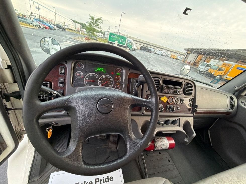 Medium Duty Box Truck-Light and Medium Duty Trucks-Freightliner-2018-M2-Linden-NJ-90,118\n\t\tmiles-$ 60,500 - Image 21
