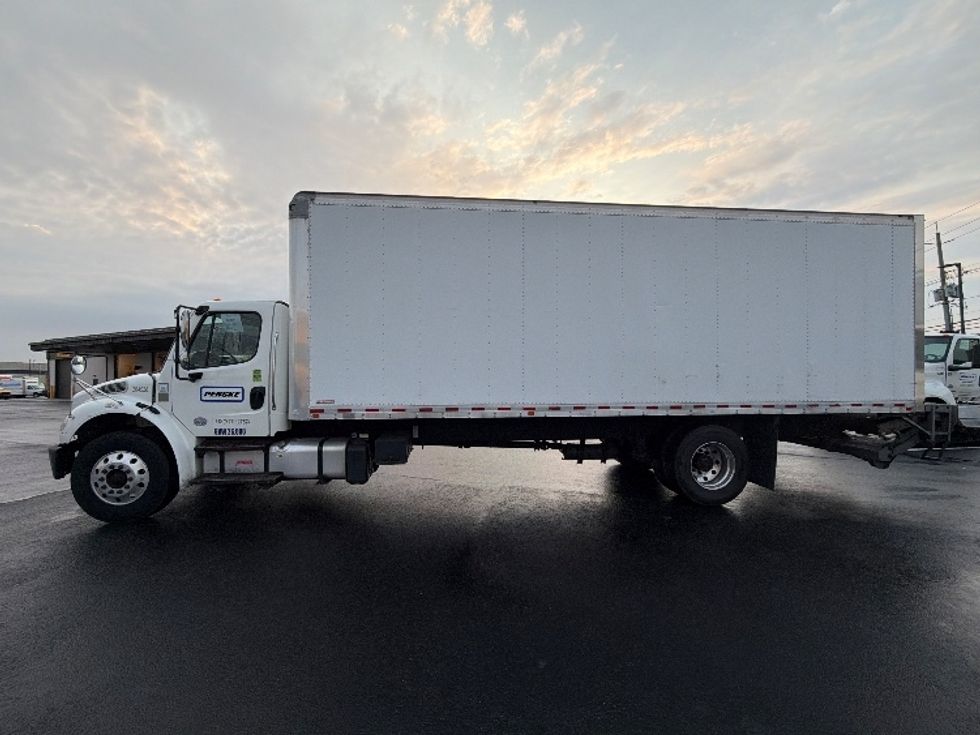 Medium Duty Box Truck-Light and Medium Duty Trucks-Freightliner-2018-M2-Linden-NJ-90,118\n\t\tmiles-$ 60,500 - Image 4