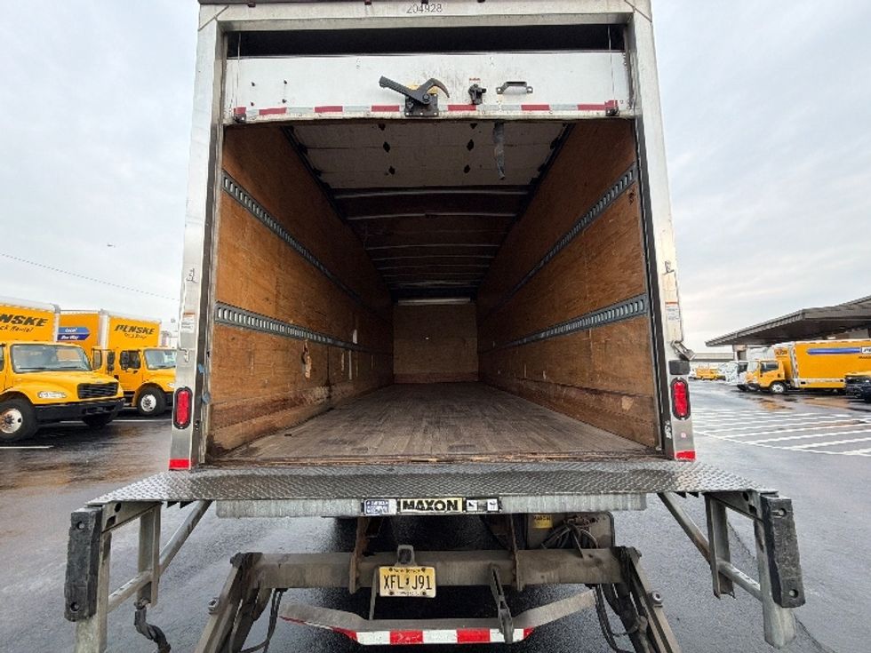 Medium Duty Box Truck-Light and Medium Duty Trucks-Freightliner-2018-M2-Linden-NJ-90,118\n\t\tmiles-$ 60,500 - Image 8