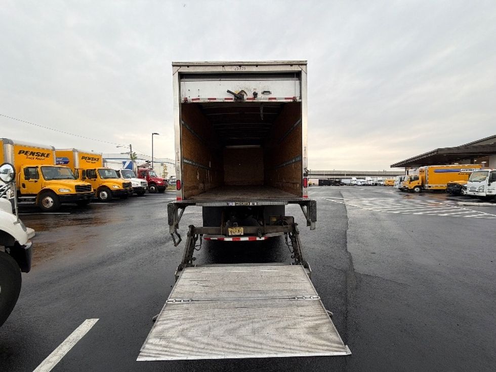 Medium Duty Box Truck-Light and Medium Duty Trucks-Freightliner-2018-M2-Linden-NJ-90,118\n\t\tmiles-$ 60,500 - Image 9