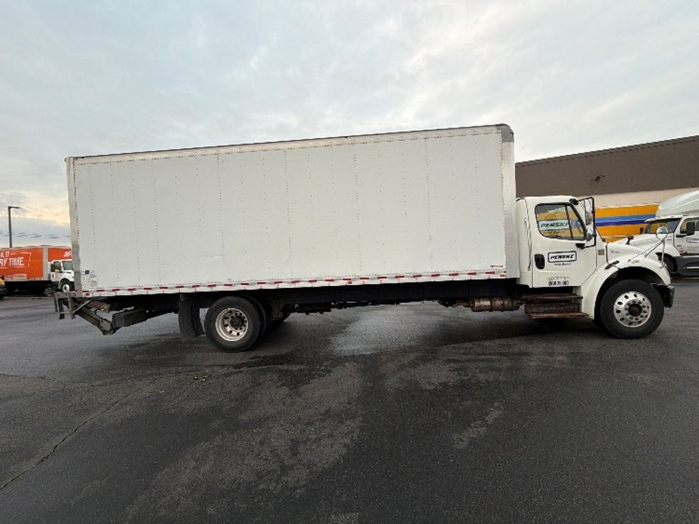 Medium Duty Box Truck-Light and Medium Duty Trucks-Freightliner-2018-M2-Linden-NJ-90,360\n\t\tmiles-$ 60,500 - Image 15