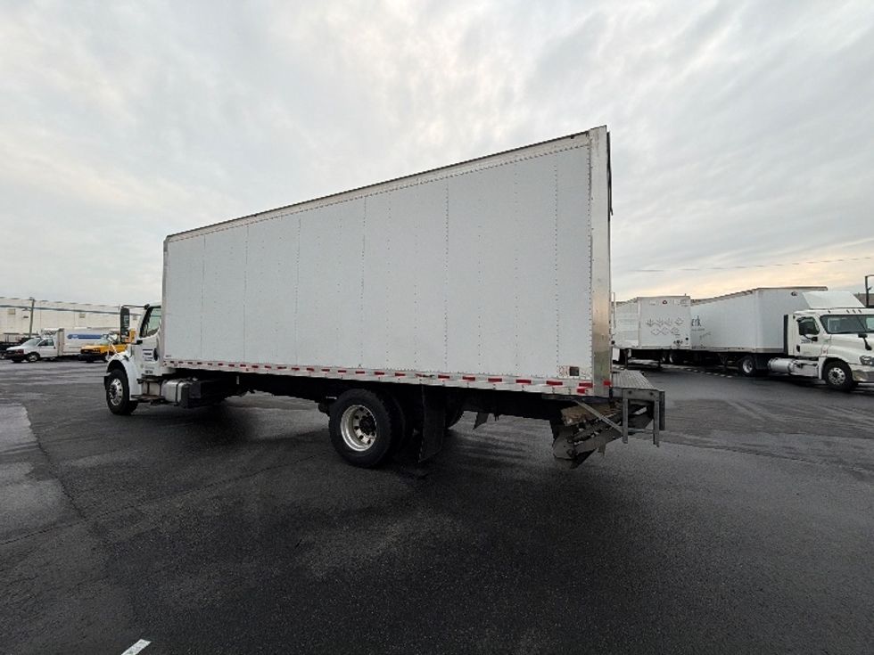 Medium Duty Box Truck-Light and Medium Duty Trucks-Freightliner-2018-M2-Linden-NJ-90,360\n\t\tmiles-$ 60,500 - Image 6
