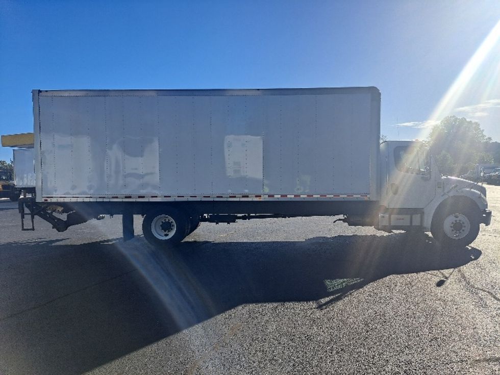 Medium Duty Box Truck-Light and Medium Duty Trucks-Freightliner-2018-M2-Lithia Springs-GA-267,466\n\t\tmiles-$ 39,250 - Image 15