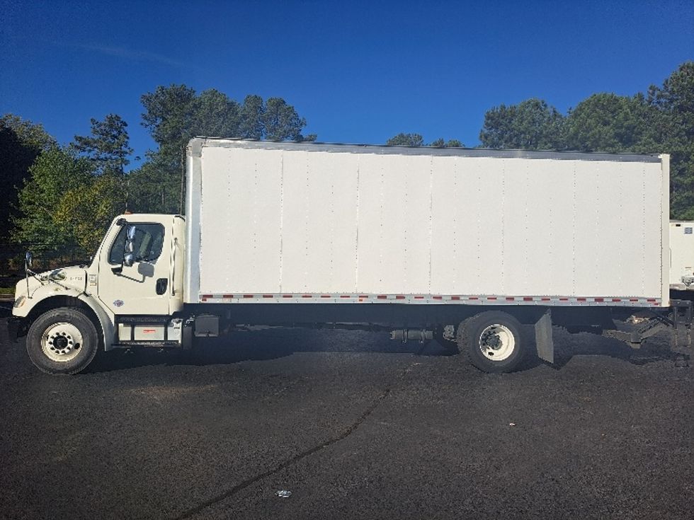 Medium Duty Box Truck-Light and Medium Duty Trucks-Freightliner-2018-M2-Lithia Springs-GA-267,466\n\t\tmiles-$ 39,250 - Image 4