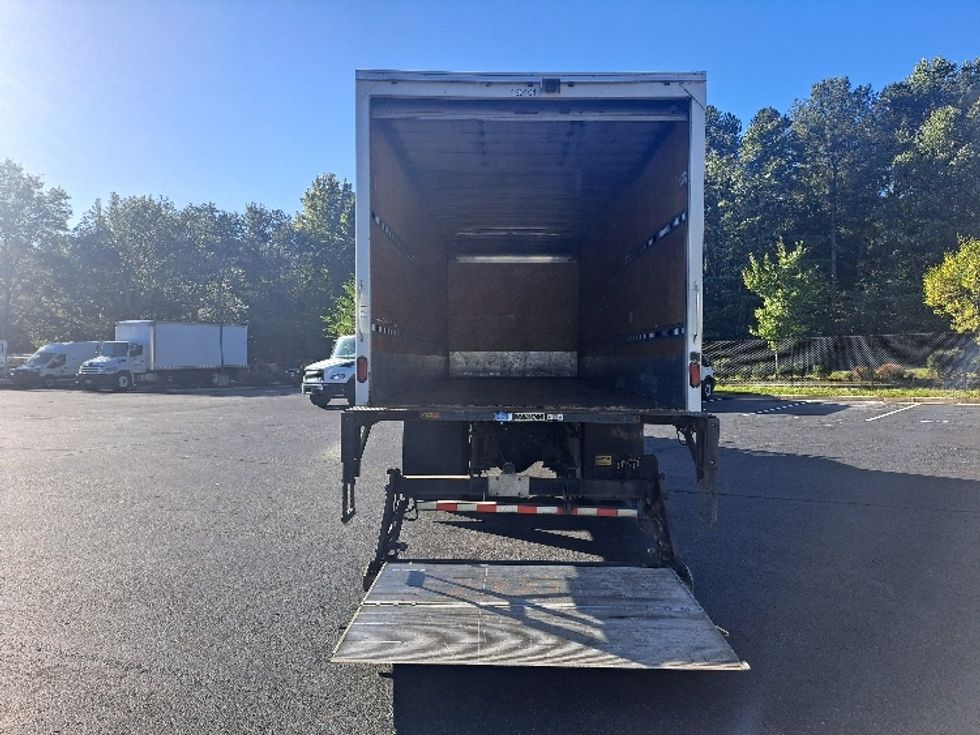 Medium Duty Box Truck-Light and Medium Duty Trucks-Freightliner-2018-M2-Lithia Springs-GA-267,466\n\t\tmiles-$ 39,250 - Image 9