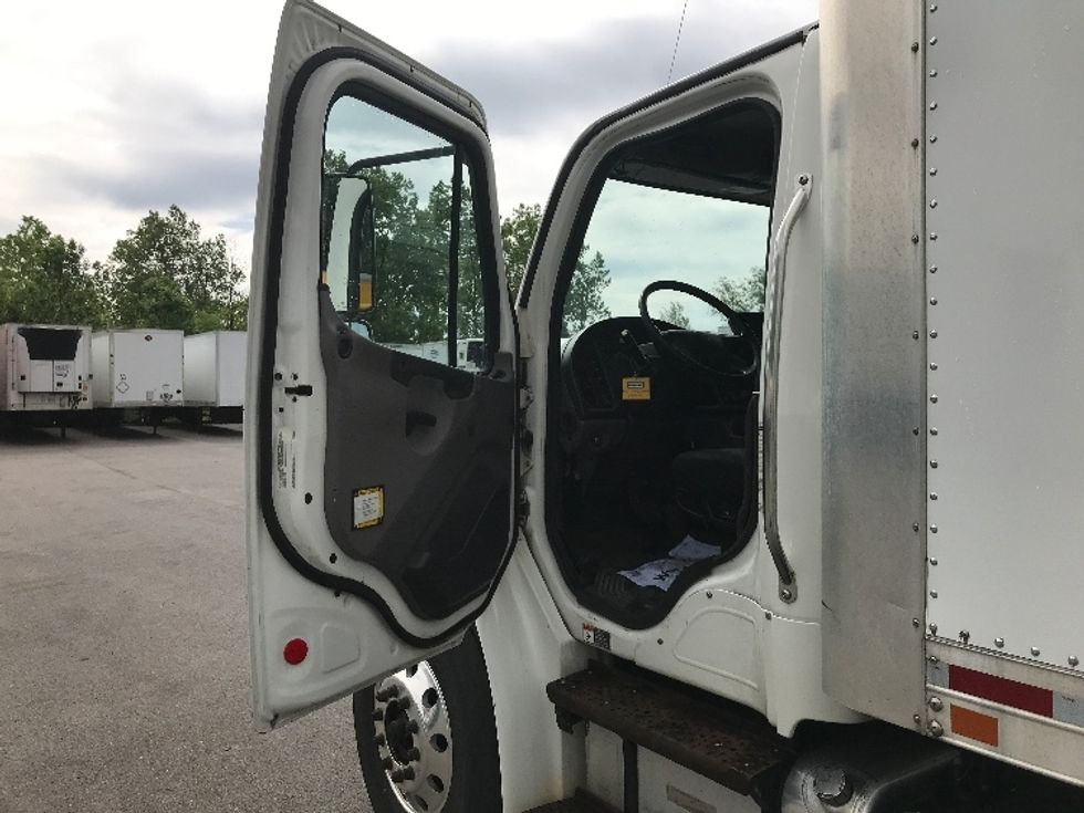 Medium Duty Box Truck-Light and Medium Duty Trucks-Freightliner-2018-M2-Liverpool-NY-249,703\n\t\tmiles-$ 30,750 - Image 16