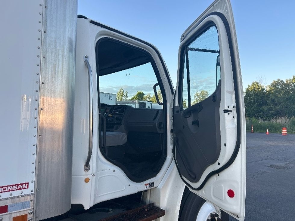 Medium Duty Box Truck-Light and Medium Duty Trucks-Freightliner-2018-M2-Liverpool-NY-325,139\n\t\tmiles-$ 28,500 - Image 20