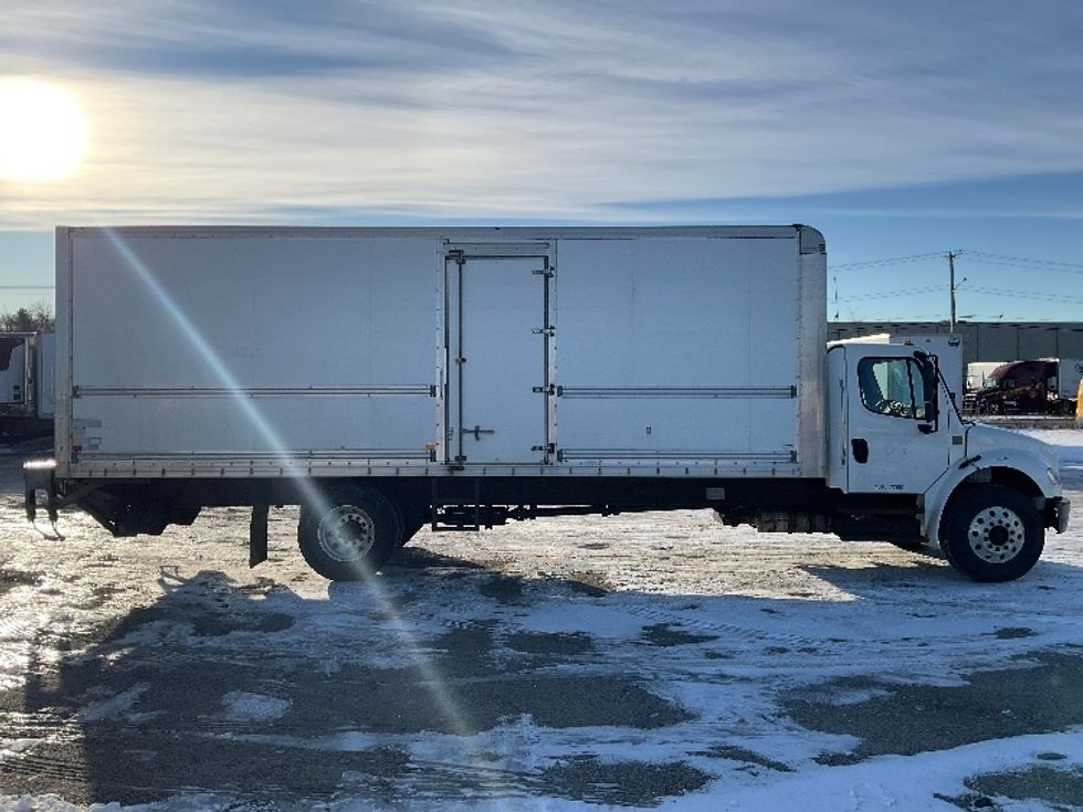 Medium Duty Box Truck-Light and Medium Duty Trucks-Freightliner-2018-M2-Londonderry-NH-204,951\n\t\tmiles-$ 38,000 - Image 15
