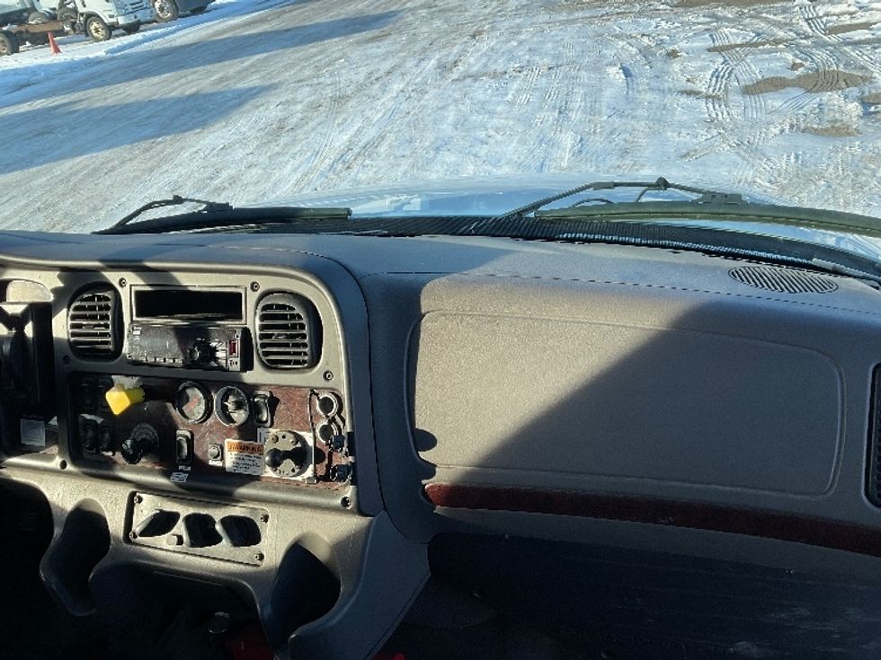Medium Duty Box Truck-Light and Medium Duty Trucks-Freightliner-2018-M2-Londonderry-NH-204,951\n\t\tmiles-$ 38,000 - Image 21