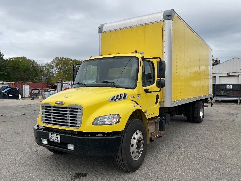 Medium Duty Box Truck-Light and Medium Duty Trucks-Freightliner-2018-M2-Londonderry-NH-268,318\n\t\tmiles-$ 27,500 - Image 3