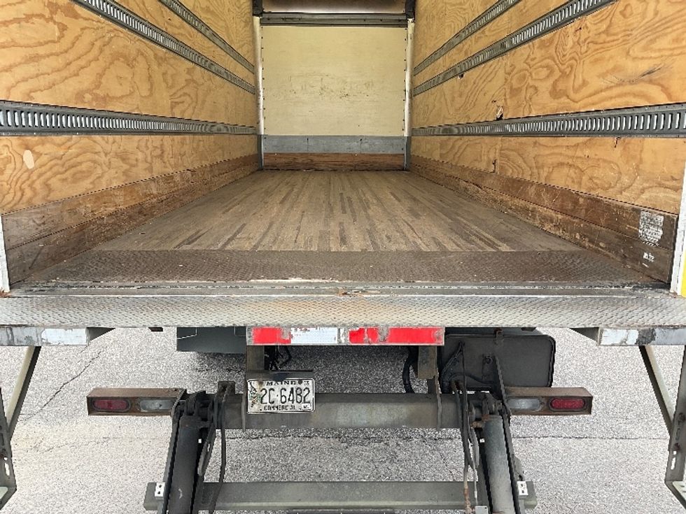 Medium Duty Box Truck-Light and Medium Duty Trucks-Freightliner-2018-M2-Londonderry-NH-268,318\n\t\tmiles-$ 27,500 - Image 8