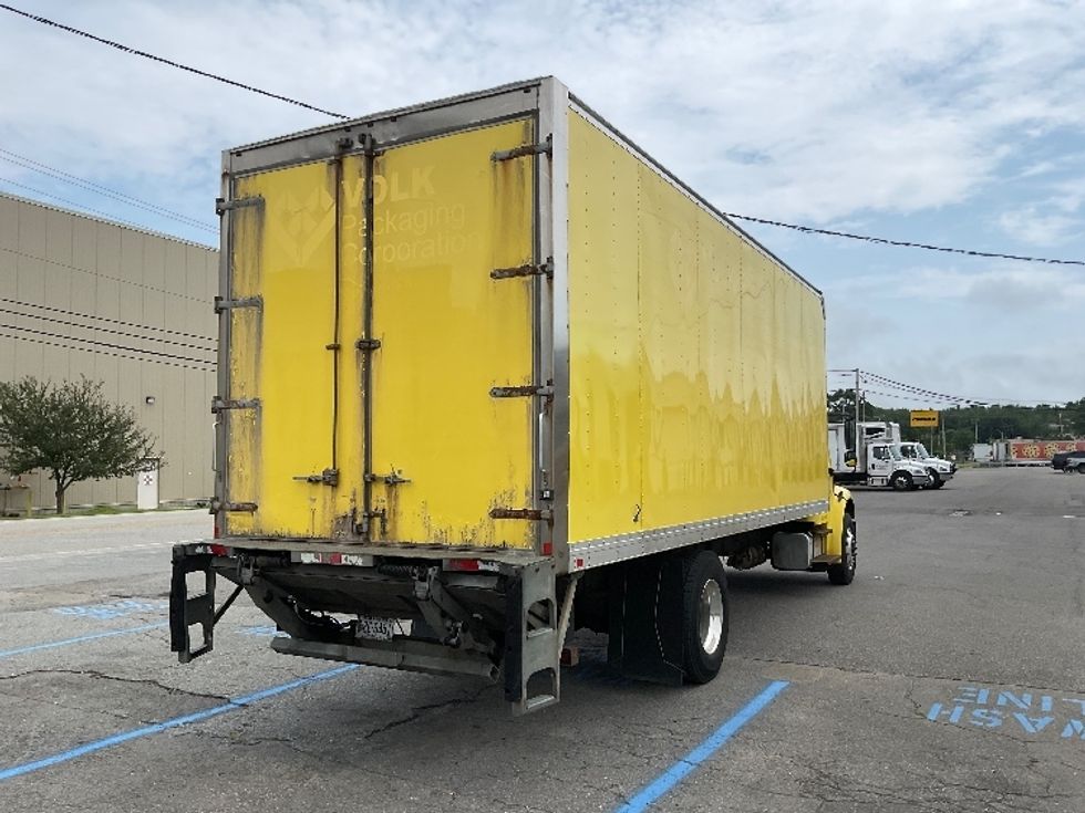 Medium Duty Box Truck-Light and Medium Duty Trucks-Freightliner-2018-M2-Londonderry-NH-304,943\n\t\tmiles-$ 23,750 - Image 13