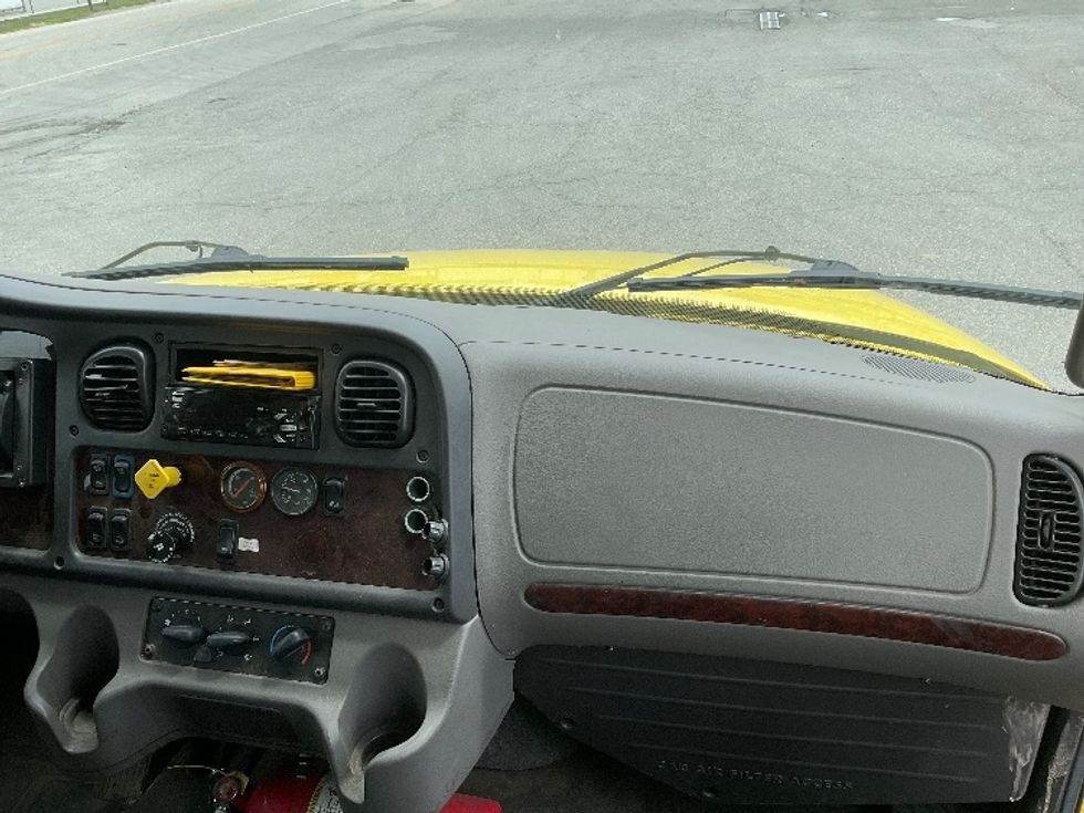 Medium Duty Box Truck-Light and Medium Duty Trucks-Freightliner-2018-M2-Londonderry-NH-304,943\n\t\tmiles-$ 23,750 - Image 21