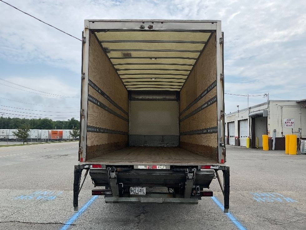 Medium Duty Box Truck-Light and Medium Duty Trucks-Freightliner-2018-M2-Londonderry-NH-304,943\n\t\tmiles-$ 23,750 - Image 8