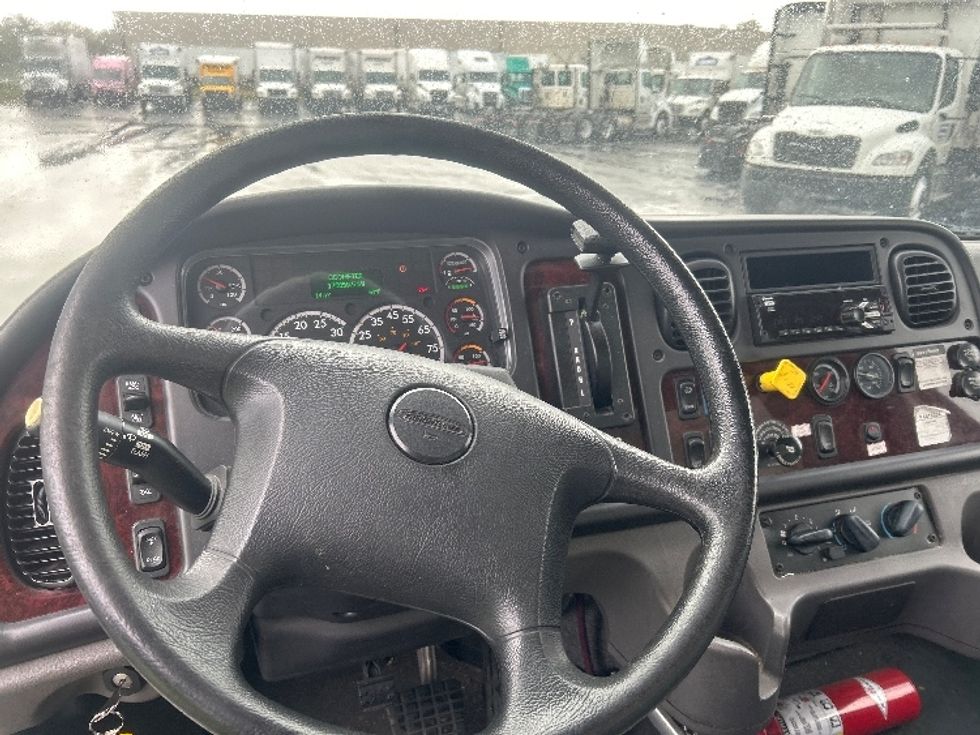 Medium Duty Box Truck-Light and Medium Duty Trucks-Freightliner-2018-M2-Louisville-KY-174,958\n\t\tmiles-$ 46,500 - Image 18