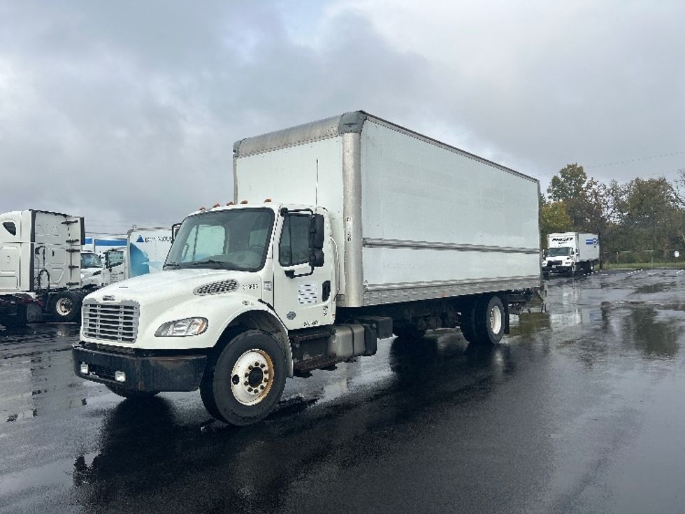 Medium Duty Box Truck-Light and Medium Duty Trucks-Freightliner-2018-M2-Louisville-KY-174,958\n\t\tmiles-$ 46,500 - Image 3