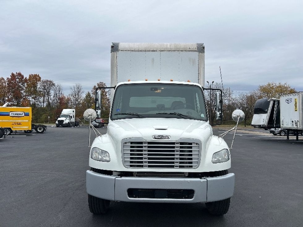 Medium Duty Box Truck-Light and Medium Duty Trucks-Freightliner-2018-M2-Louisville-KY-239,038\n\t\tmiles-$ 39,000 - Image 2