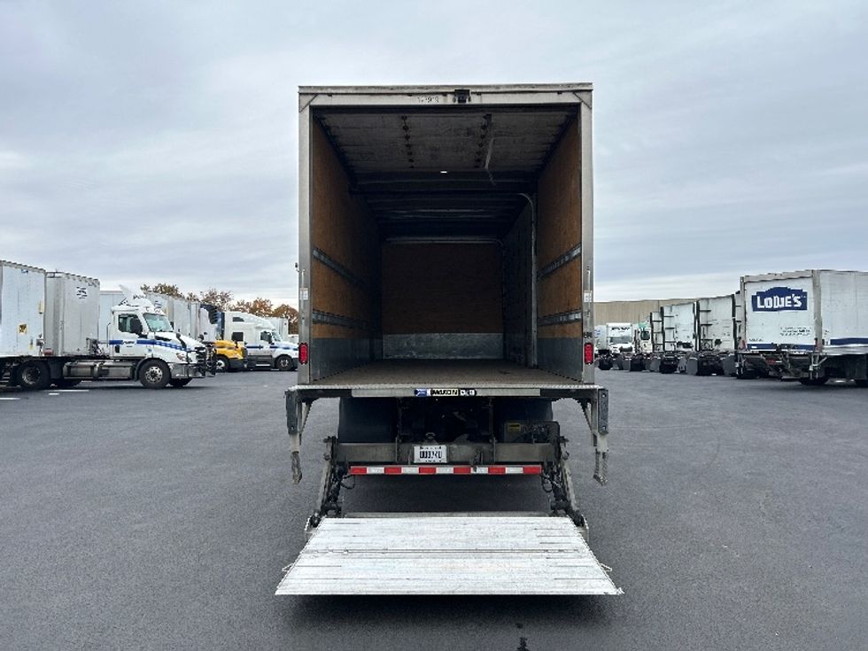 Medium Duty Box Truck-Light and Medium Duty Trucks-Freightliner-2018-M2-Louisville-KY-239,038\n\t\tmiles-$ 39,000 - Image 8