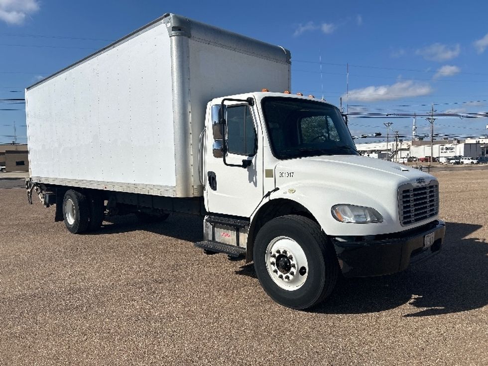 Medium Duty Box Truck-Light and Medium Duty Trucks-Freightliner-2018-M2-Lubbock-TX-170,928\n\t\tmiles-$ 47,000 - Image 1