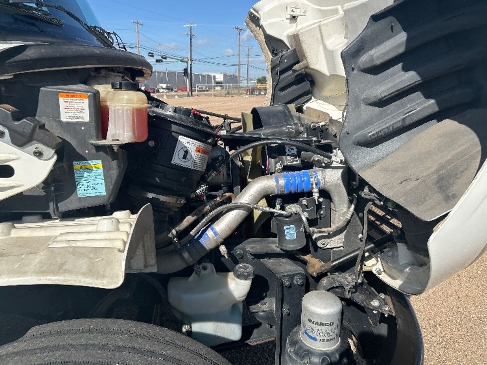 Medium Duty Box Truck-Light and Medium Duty Trucks-Freightliner-2018-M2-Lubbock-TX-170,928\n\t\tmiles-$ 47,000 - Image 23