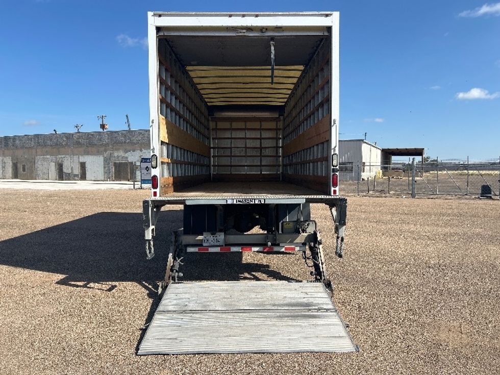 Medium Duty Box Truck-Light and Medium Duty Trucks-Freightliner-2018-M2-Lubbock-TX-170,928\n\t\tmiles-$ 47,000 - Image 9
