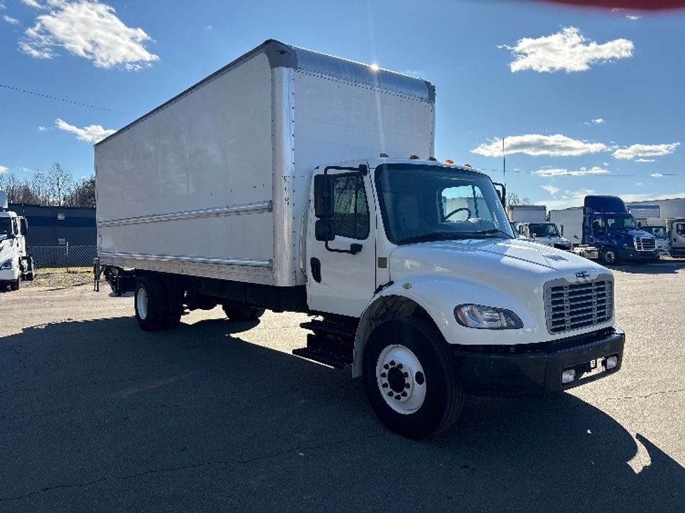Medium Duty Box Truck-Light and Medium Duty Trucks-Freightliner-2018-M2-Mebane-NC-265,886\n\t\tmiles-$ 33,500 - Image 1