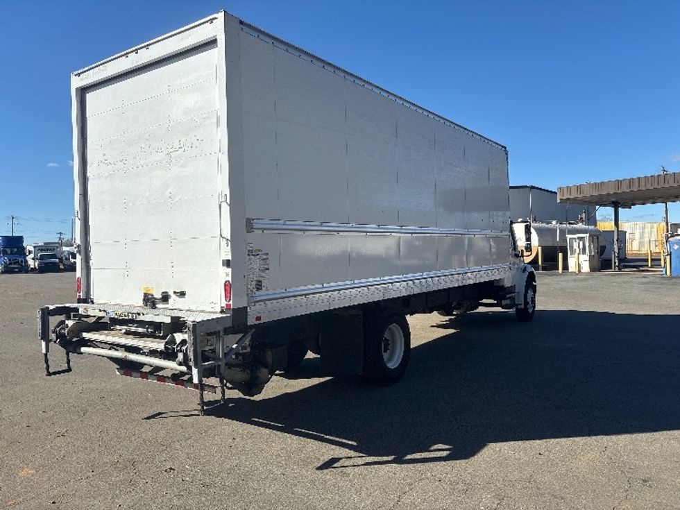 Medium Duty Box Truck-Light and Medium Duty Trucks-Freightliner-2018-M2-Mebane-NC-265,886\n\t\tmiles-$ 33,500 - Image 13