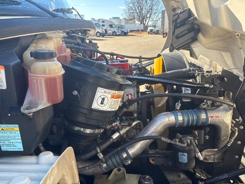 Medium Duty Box Truck-Light and Medium Duty Trucks-Freightliner-2018-M2-Mebane-NC-265,886\n\t\tmiles-$ 33,500 - Image 23