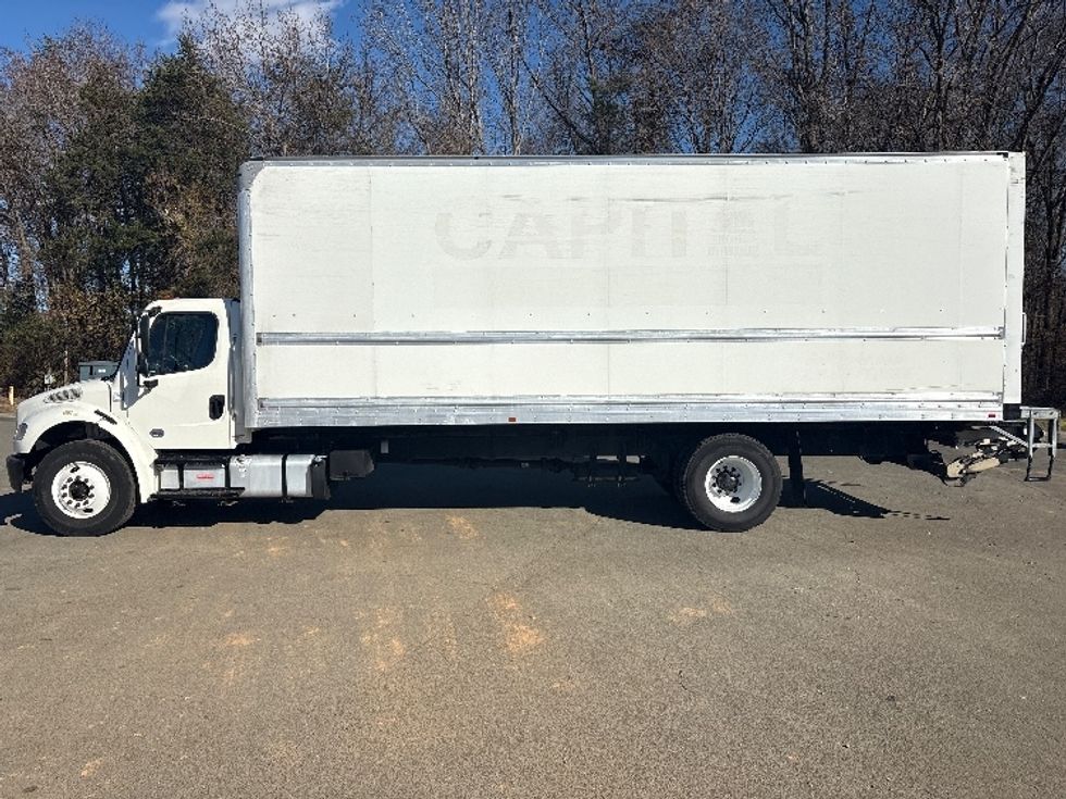 Medium Duty Box Truck-Light and Medium Duty Trucks-Freightliner-2018-M2-Mebane-NC-265,886\n\t\tmiles-$ 33,500 - Image 4