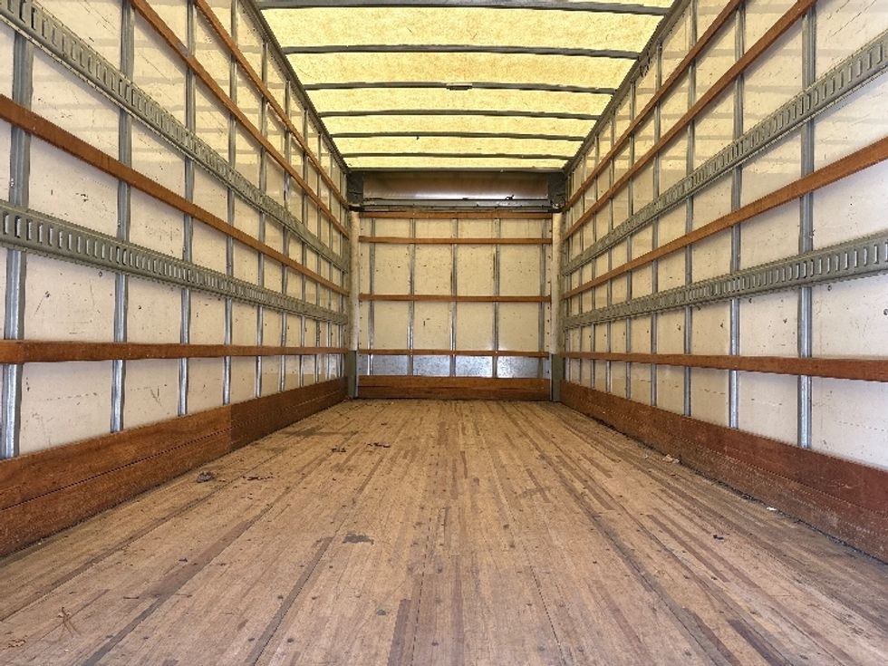 Medium Duty Box Truck-Light and Medium Duty Trucks-Freightliner-2018-M2-Mebane-NC-265,886\n\t\tmiles-$ 33,500 - Image 8