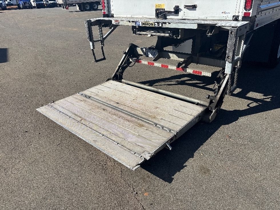 Medium Duty Box Truck-Light and Medium Duty Trucks-Freightliner-2018-M2-Mebane-NC-265,886\n\t\tmiles-$ 33,500 - Image 9