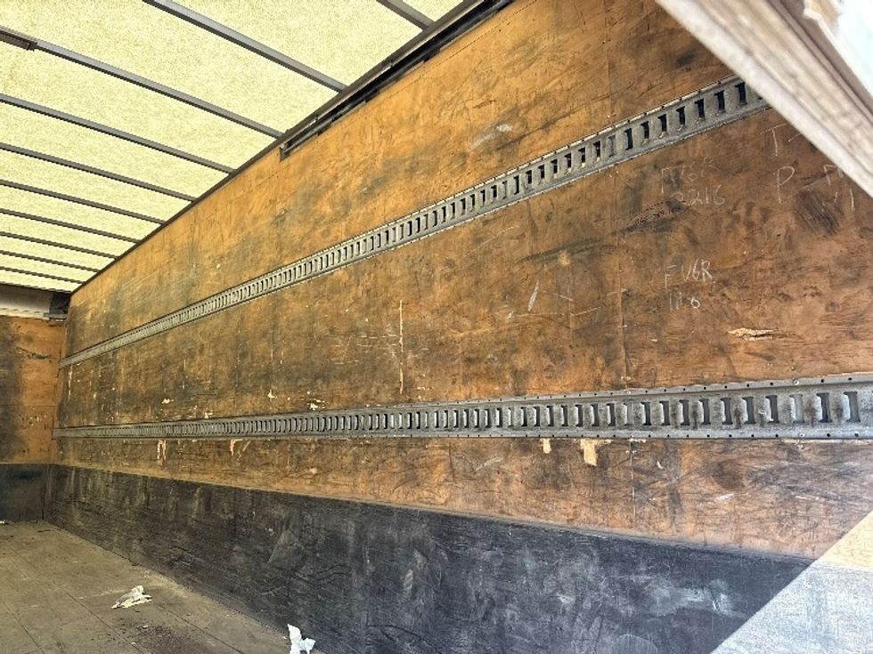 Medium Duty Box Truck-Light and Medium Duty Trucks-Freightliner-2018-M2-Middlefield-OH-198,896\n\t\tmiles-$ 40,750 - Image 12