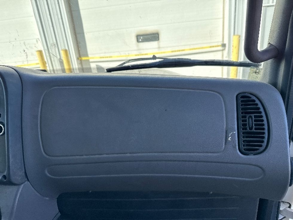 Medium Duty Box Truck-Light and Medium Duty Trucks-Freightliner-2018-M2-Middlefield-OH-198,896\n\t\tmiles-$ 40,750 - Image 21