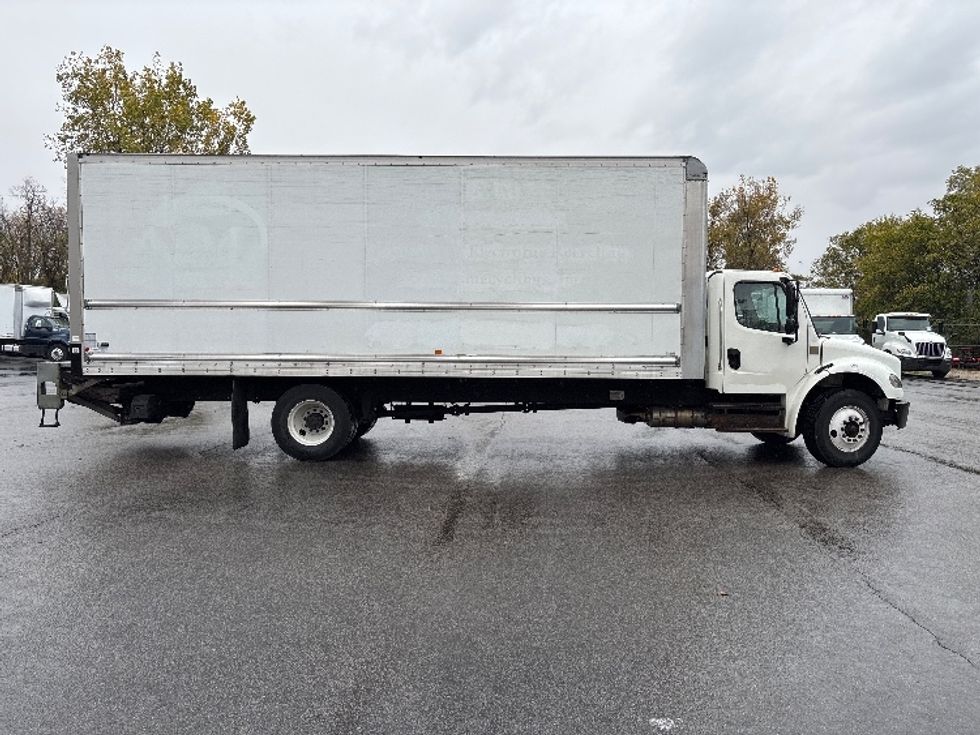 Medium Duty Box Truck-Light and Medium Duty Trucks-Freightliner-2018-M2-Middlefield-OH-255,272\n\t\tmiles-$ 33,500 - Image 15