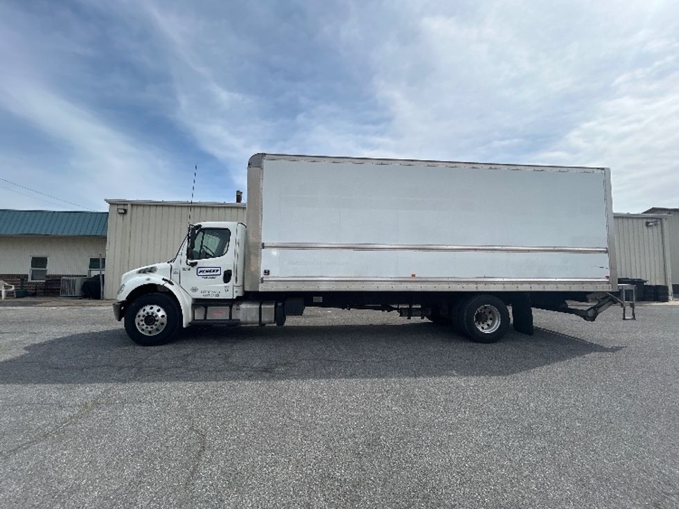 Medium Duty Box Truck-Light and Medium Duty Trucks-Freightliner-2018-M2-Milford-DE-104,378\n\t\tmiles-$ 50,750 - Image 4