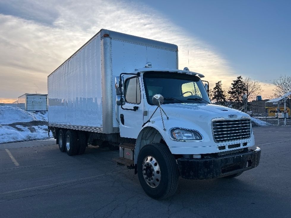Medium Duty Box Truck-Light and Medium Duty Trucks-Freightliner-2018-M2-Mississauga-ON-255,129\n\t\tkm-$ 72,500 - Image 1