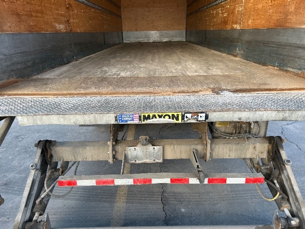 Medium Duty Box Truck-Light and Medium Duty Trucks-Freightliner-2018-M2-Mississauga-ON-255,129\n\t\tkm-$ 72,500 - Image 10