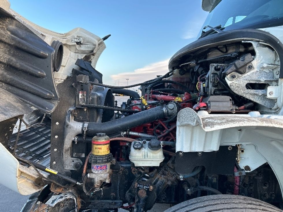 Medium Duty Box Truck-Light and Medium Duty Trucks-Freightliner-2018-M2-Mississauga-ON-255,129\n\t\tkm-$ 72,500 - Image 24