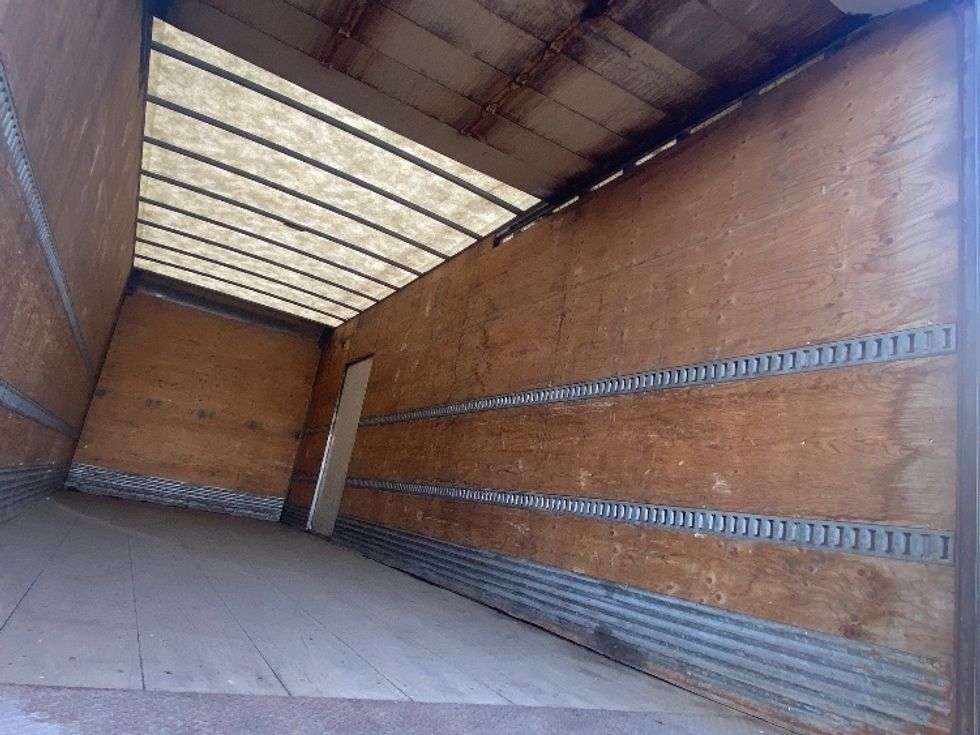Medium Duty Box Truck-Light and Medium Duty Trucks-Freightliner-2018-M2-Mississauga-ON-460,473\n\t\tkm-$ 42,750 - Image 11