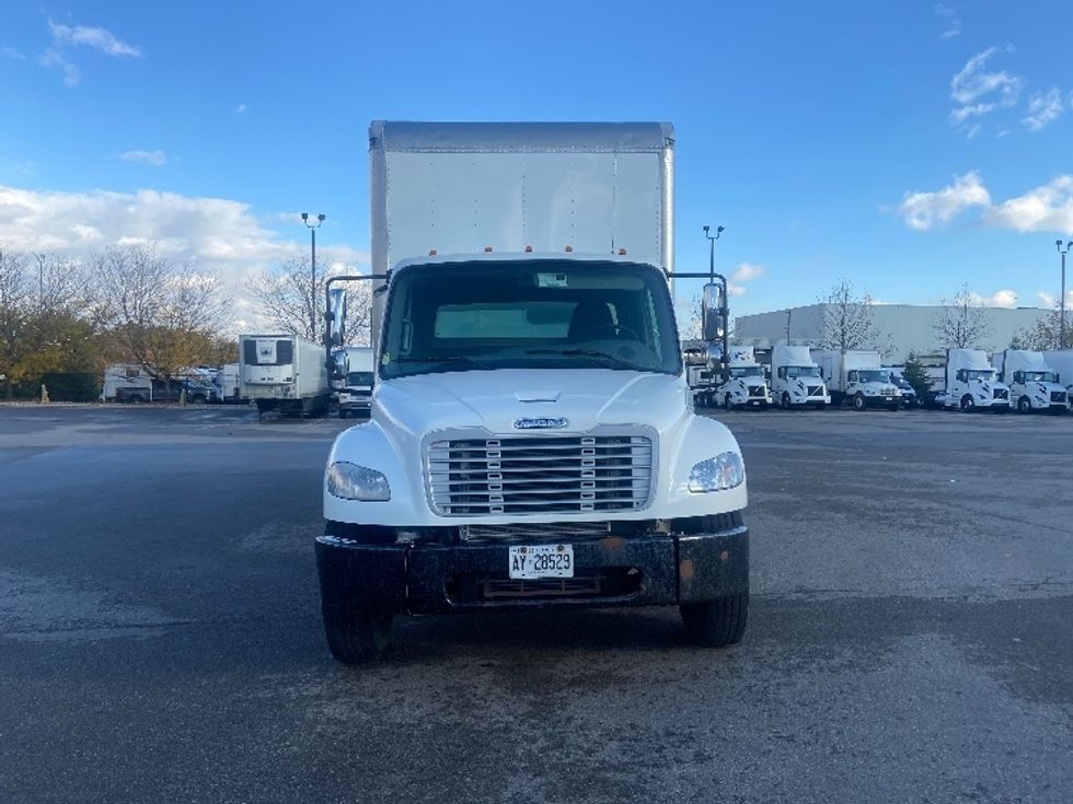Medium Duty Box Truck-Light and Medium Duty Trucks-Freightliner-2018-M2-Mississauga-ON-460,473\n\t\tkm-$ 42,750 - Image 2