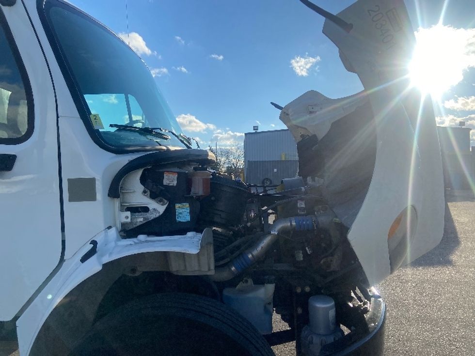 Medium Duty Box Truck-Light and Medium Duty Trucks-Freightliner-2018-M2-Mississauga-ON-460,473\n\t\tkm-$ 42,750 - Image 22